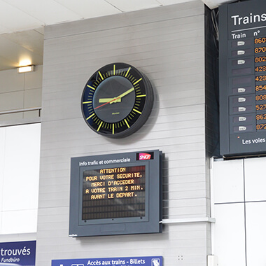 Profil TGV 940: eine moderne und zeitlose Uhr